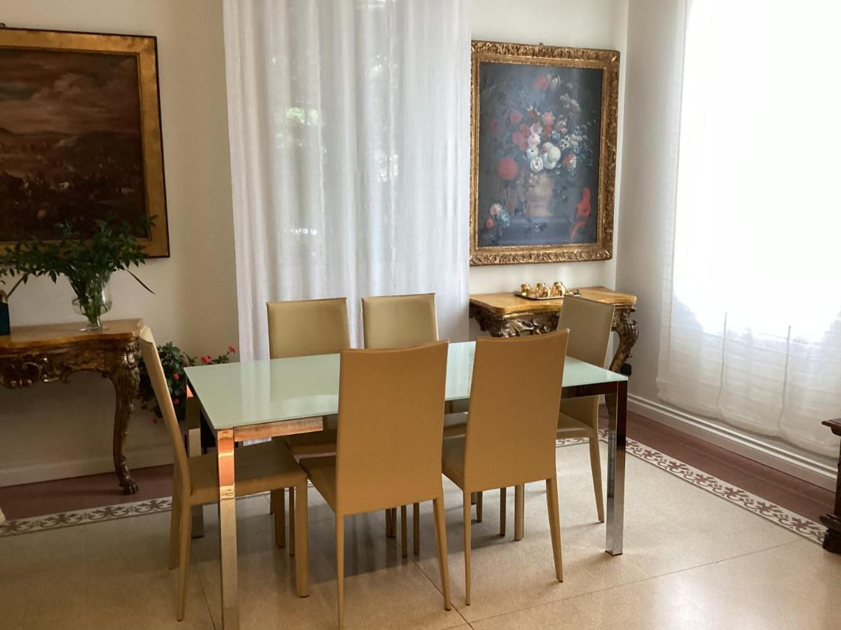 Il Villino Della Duchessa Bed & Breakfast Парма Екстериор снимка